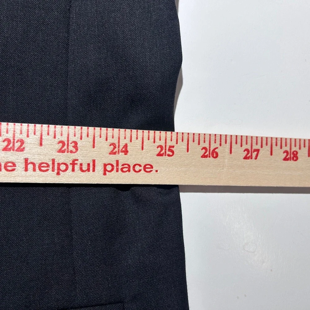 Joseph & Feiss 50L Sport Coat 100% Wool Charcoal Gray Two Button Lined Vented